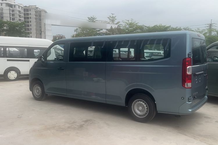 Used Farizon Xingxiang V 2025 V8E Functional Edition—Smart Edition, 350km Exterior 3