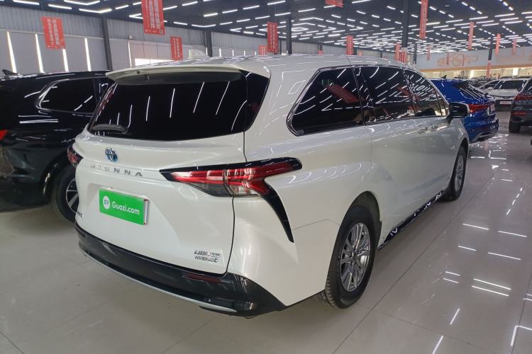 Used Toyota SIENNA 2021 2.5L Hybrid Premium Edition