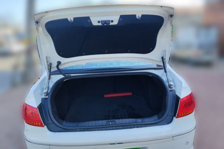 Used Peugeot 408 2013 1.6L Automatic Comfort Edition Trunk