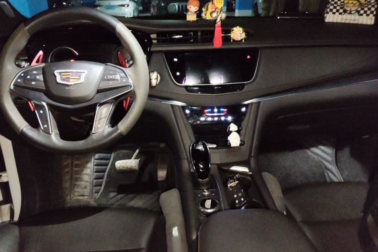 Used Cadillac XT5 2022 2.0T Two-Wheel Drive Luxury Version
