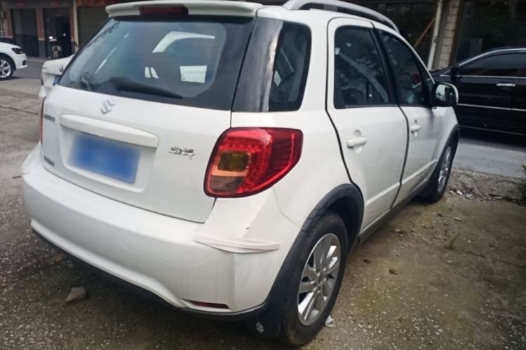 Used Suzuki SX4 2013 1.6L Automatic CoolRide Model

