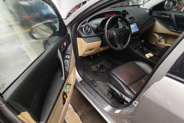 Used Mazda 3 2011 Sedan 1.6L Manual Comfort Model