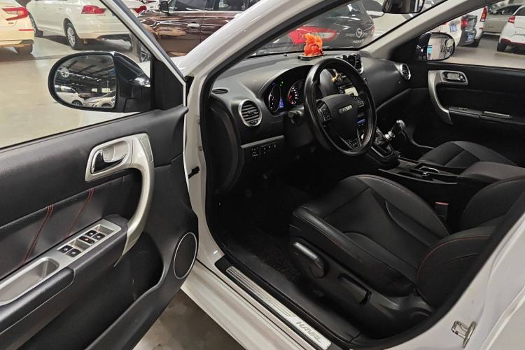 Used Haval H6 2016 Upgraded Model 1.5T Manual Two-Wheel Drive Elite Version