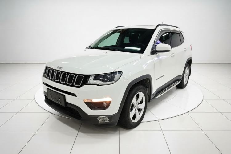 Jeep Compass 2017 200T Automatic Family Edition d’occasion