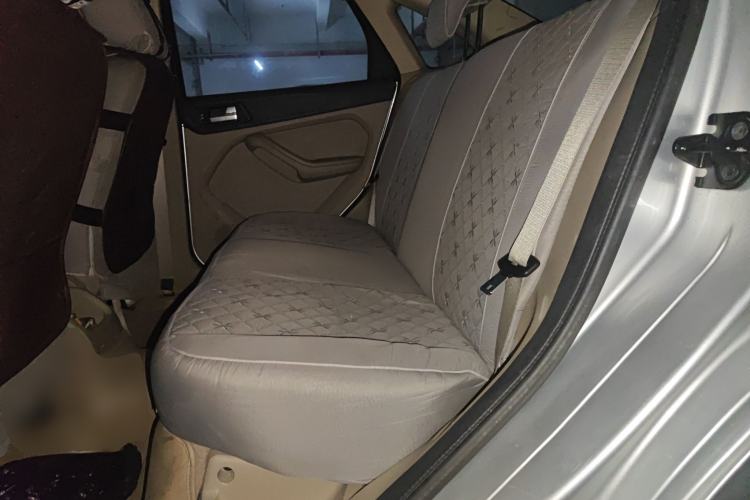 Used Ford Focus 2013 Sedan Classic 1.8L Manual Base Model