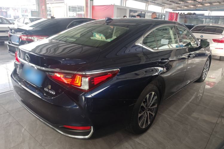 Used Lexus ES 2022 200 Excellence Edition