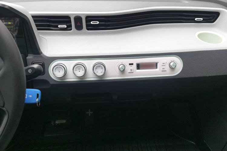 Used Wuling Hongguang MINIEV 2021 Macaron Premium Model – Lithium Iron Phosphate