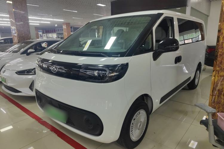 Used SAIC MAXUS Dana V1 2024 V1 Short Wheelbase Low-Roof Multi-Function Version (51 kWh)