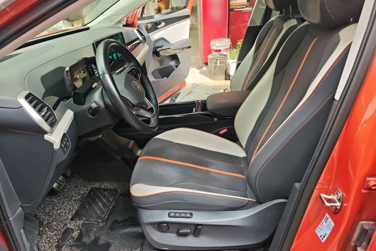 Used Volkswagen ID.6 CROZZ 2021 High-Performance PRIME Edition Left Front Seat