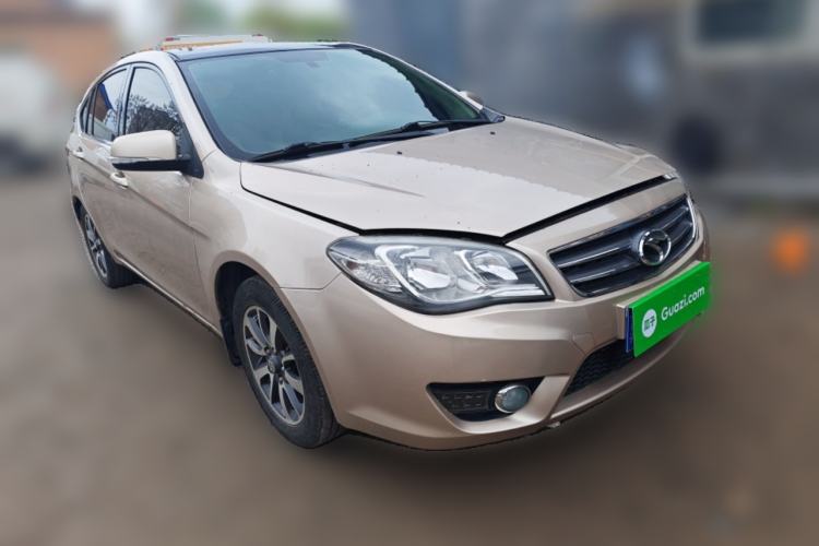 Used Soueast V6 Lingshi 2014 1.5L Manual Luxury Edition for Women Front Right 45 Deg