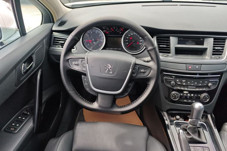 Used Peugeot 508 2012 2.0L Automatic Sunroof Classic Edition Steering Wheel