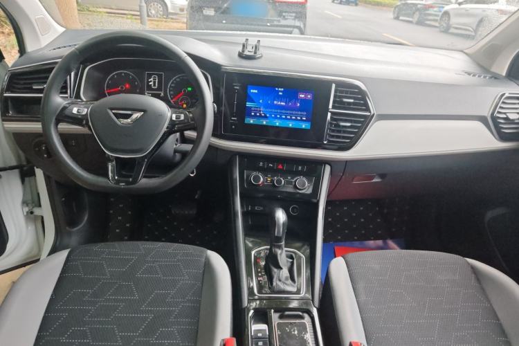 Used Jetta VS7 2023 280TSI Automatic Trend Edition
