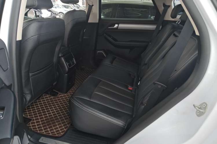 Used BYD Tang 2018 2.0T Automatic SmartConnect Luxury 7-Seater China V Emission Standard