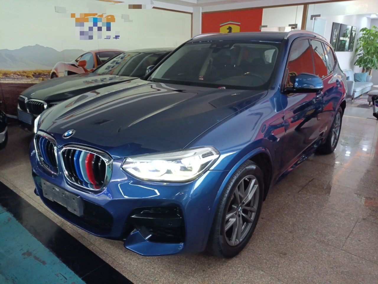 Под передней частью автомобиля