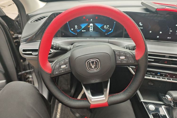 Used CHANGAN Eado 2021 PLUS Blue Whale NE 1.4T GDI DCT Flagship Model Steering Wheel