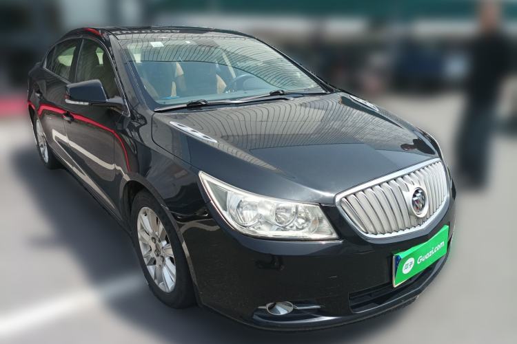 Used Buick LaCrosse 2011 2.4L SIDI Elegant Edition Front Right 45 Deg