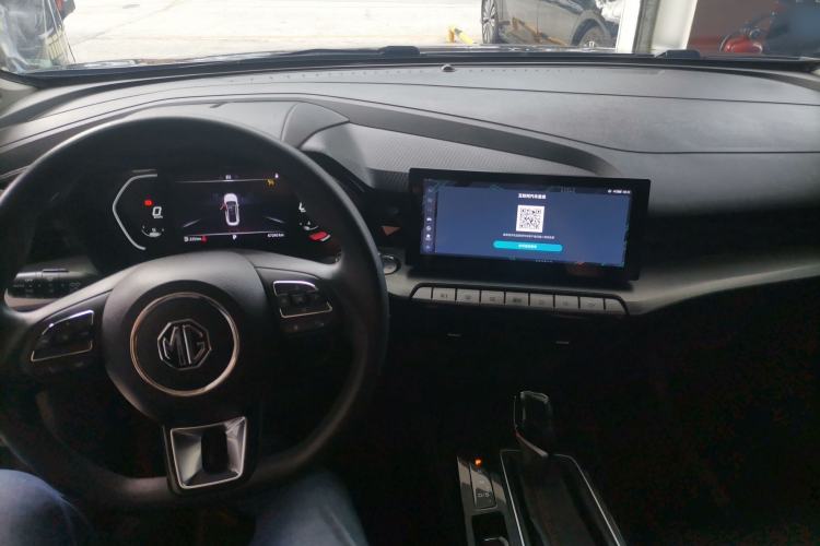 Used MG 5 2021 Revised Version 180 DVVT CVT Youth Luxury Edition Center Console