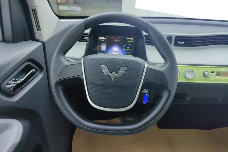 Used Wuling Hongguang MINIEV 2022 Macaron Premium Model – Lithium Iron Phosphate