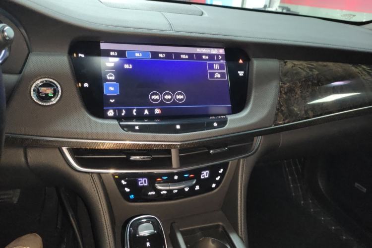 Used Cadillac CT6 2020 28T Luxury Sport Model Center Console