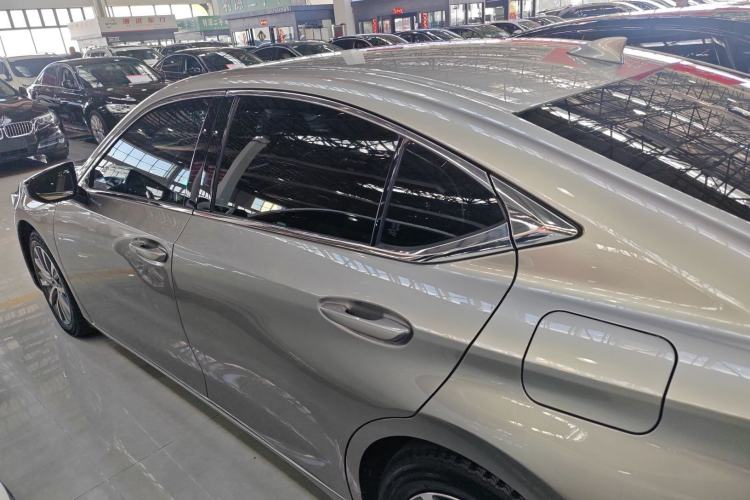 Used Lexus ES 2020 200 Excellence Edition