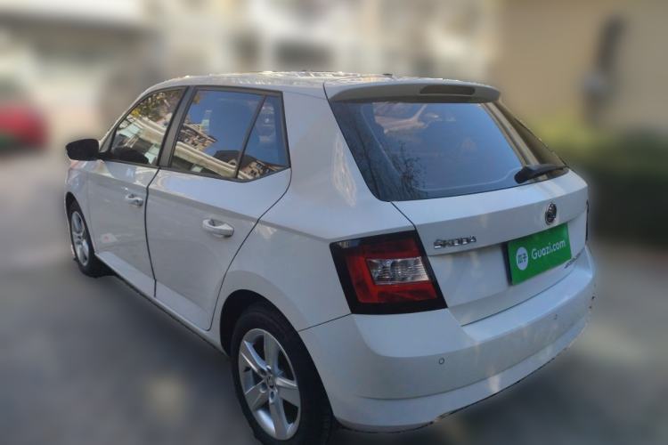 Used Skoda Fabia 2017 1.4L Automatic Car Enjoy Edition
