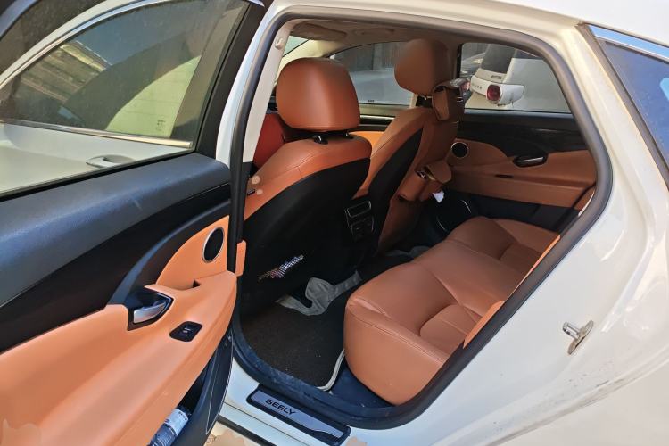 Used Geely Auto Emgrand GT 2016 2.4L Zunya Model
