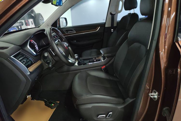 Used Roewe RX8 2018 30T Smart Connectivity Two-Wheel Drive Supreme Edition Left Front Seat