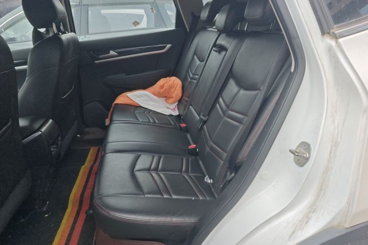 Used Dongfeng Aeolus AX7 2016 2.0L Automatic Zhiyi Trim