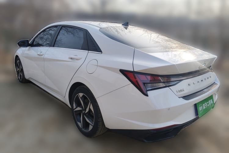 Used Hyundai Elantra 2021 1.5L CVT LUX Prestige Edition Rear Left 45 Deg