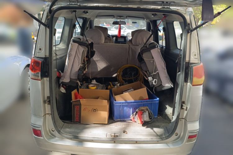 Used Dongfeng Shuaike 2013 Revised Version 1.5L Manual Standard Edition 7 Seats China V Emission Standard
