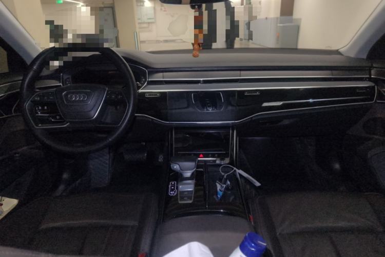 Used Audi A8 2018 A8L 55 TFSI quattro Launch Edition Elite Model Center Console