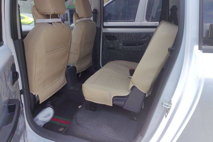 Used Wuling Hongguang New Energy 2024 All-Electric Model 300KM Practical Version