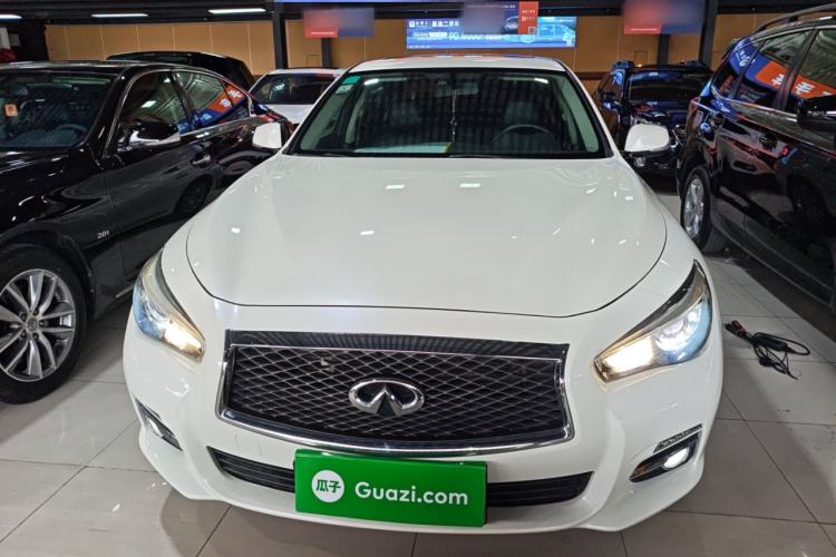 Used Infiniti Q50L 2015 2.0T Comfort Edition
