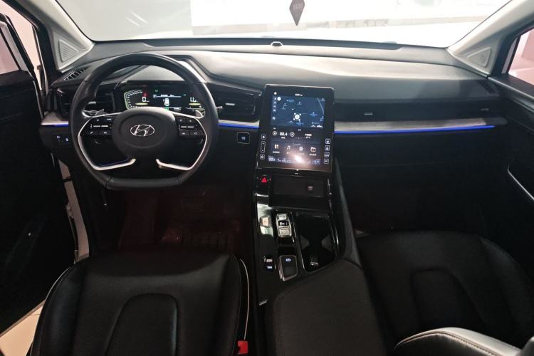 Used Hyundai Custo 2021 380TGDi Smart Luxury Premium LUX Center Console