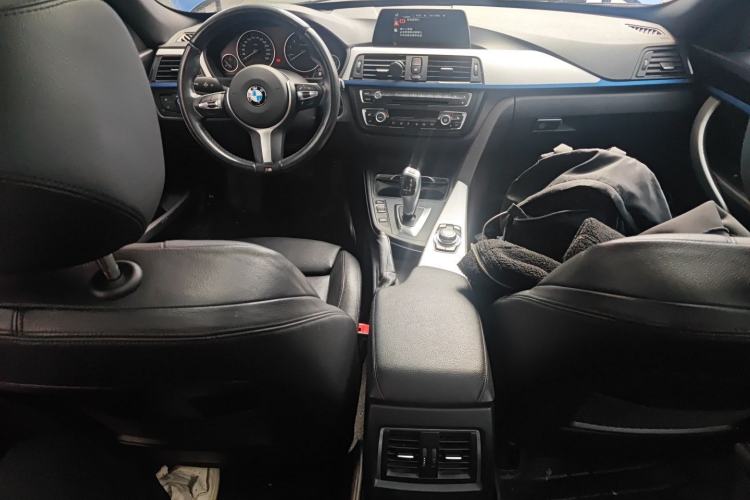 Used BMW 3 Series GT 2016 320i Design Package Edition Center Console