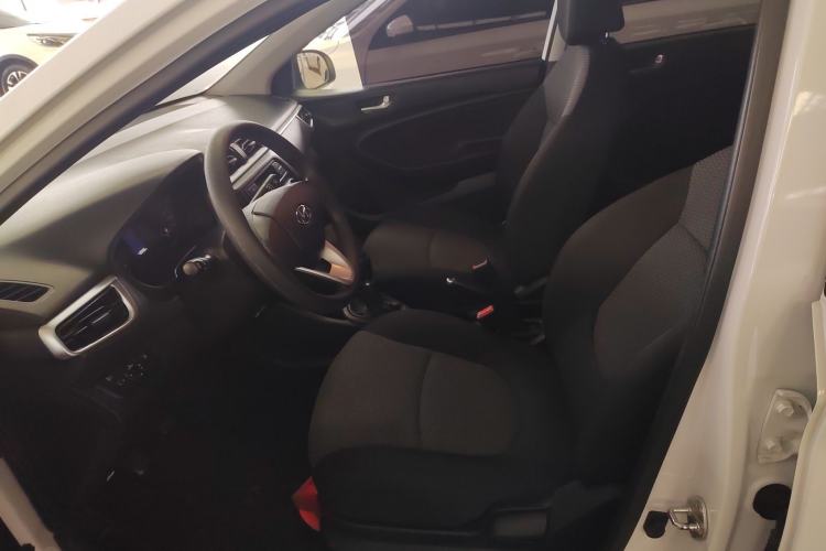 Used Hyundai Verna (older generation) 2020 1.4L Manual GL Refreshed Edition Left Front Seat