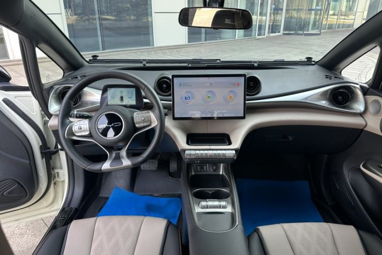 Used BYD Dolphin 2023 420 km Free Version
