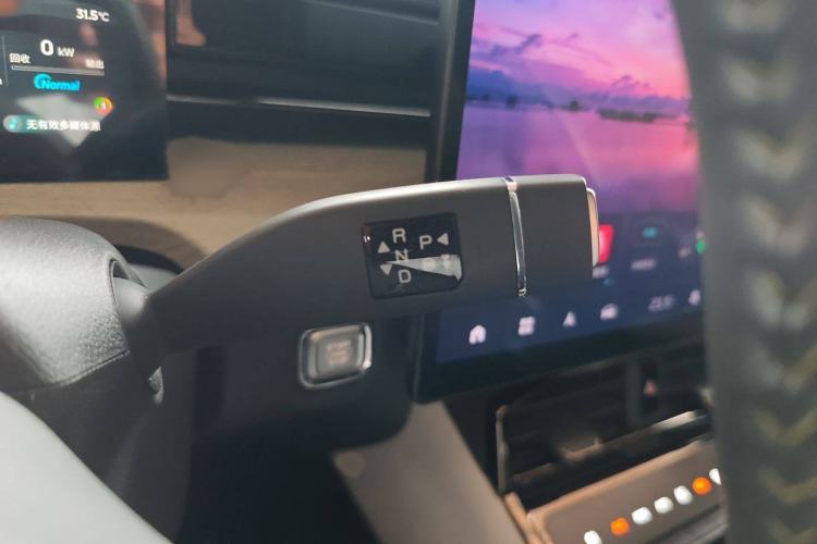 Used JETOUR Shanhai L6 2024 1.5TD DHT MAX