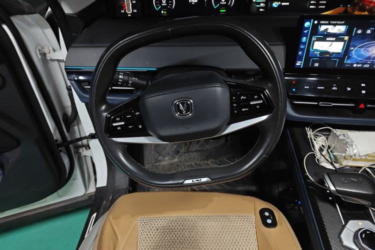 Used CHANGAN UNI-K iDD 2022 Blue Whale iDD 130km 1.5T Excellence Model Steering Wheel
