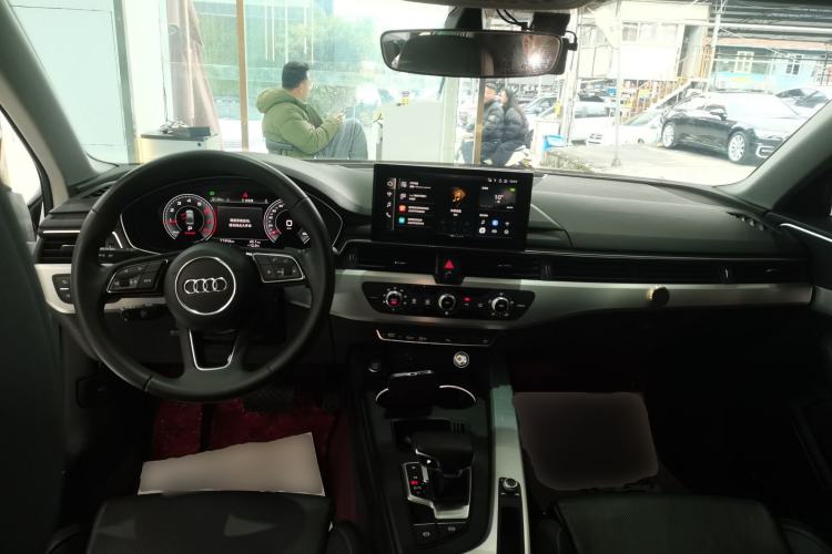 Used Audi A4L 2024 40 TFSI Fashion Dynamic Model
