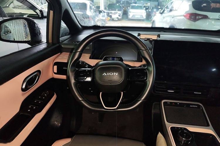 Used AION Y 2022 70 Intelligent Edition Lithium Iron Phosphate