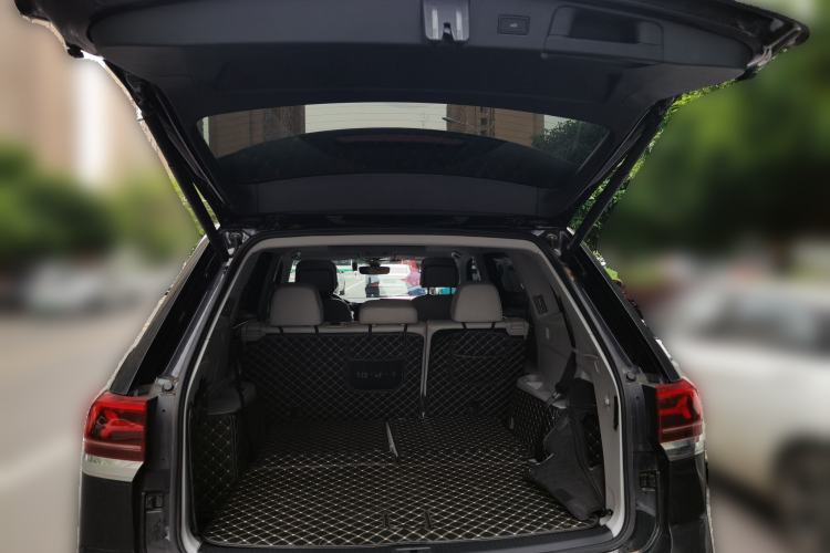 Used Volkswagen Teramont 2023 380TSI Four-Wheel Drive Prestige Luxury Edition Trunk