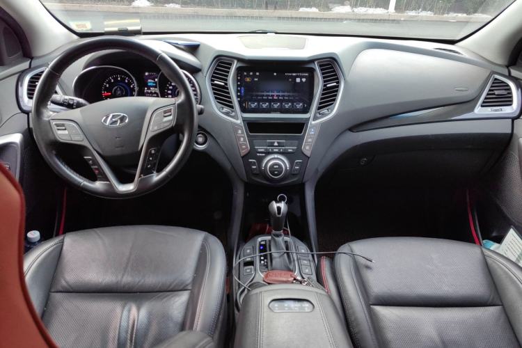 Used Hyundai Santa Fe 2015 2.0T Automatic 4x4 Top-Grade 7-Seater