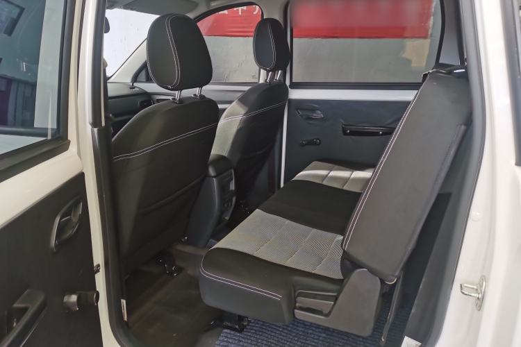 Used Wuling Hongguang 2019 1.5L S Basic Version China VI Standard LAR