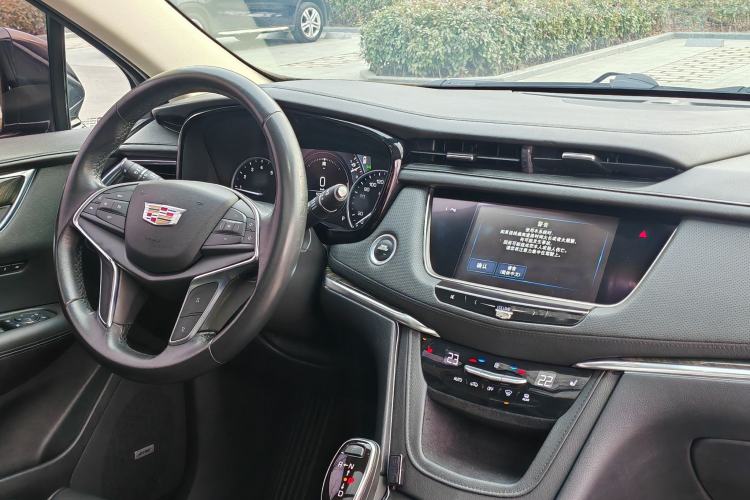 Used Cadillac XT5 2018 25T Luxury Model