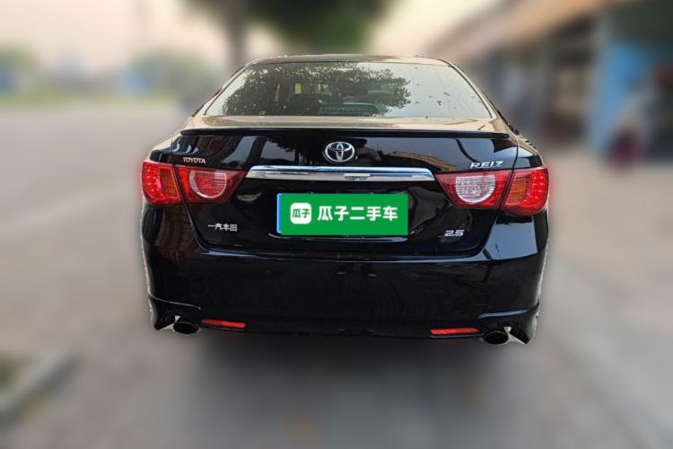 Used Toyota Reiz 2010 2.5V Fashion Elite Edition Rear