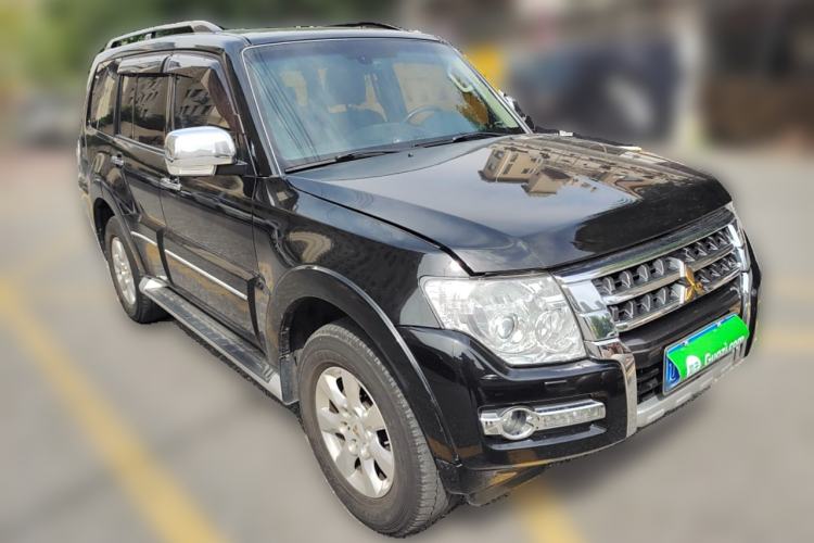 Used Mitsubishi Pajero 2016 3.0L Automatic Prestige Version China IV Standard