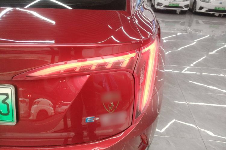 Used Hongqi E-QM5 2023 620km PLUS
