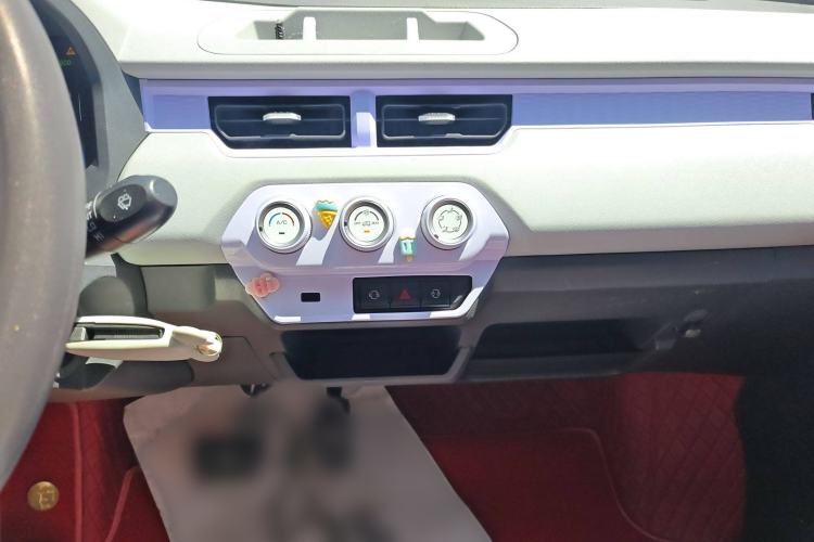 Used Chery New Energy QQ Ice Cream 2022 170km Sundae Phosphate Lithium-Ion