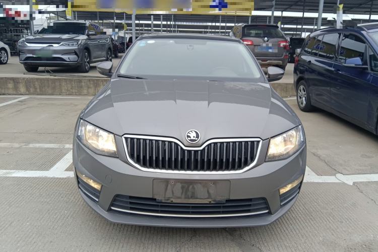 Used Skoda Octavia 2017 1.6L Automatic Smart Drive Edition
